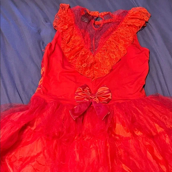 Lydia Wedding Dress (Beetlejuice) - Picture 3 of 7